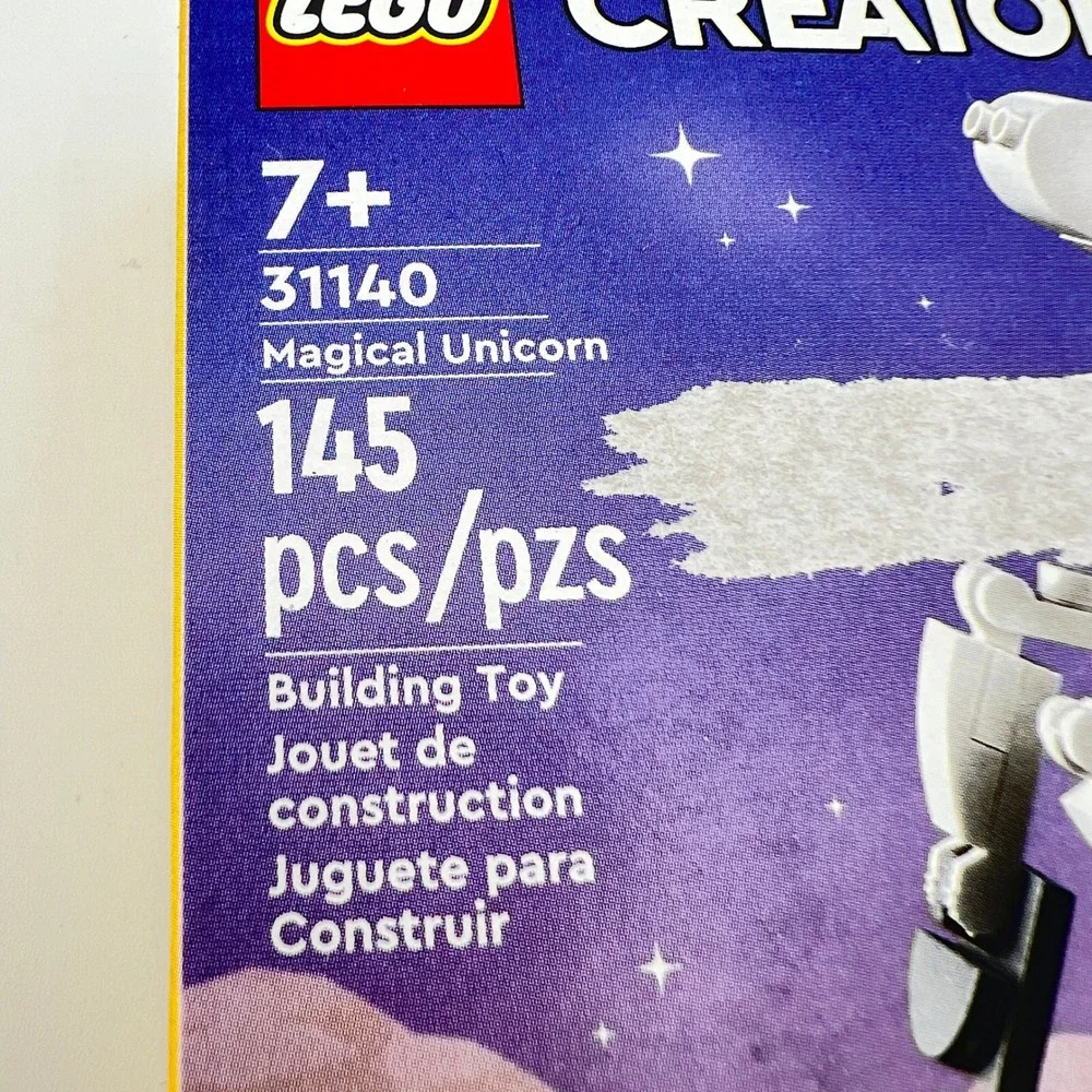 LEGO 31140 Magical Unicorn Creator Rainbow 3-in-1 145 Pcs Magical Creatures